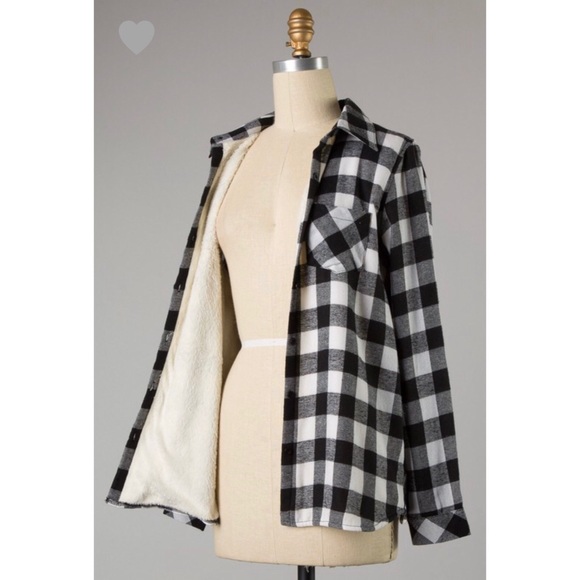 BOUTIQUE CLOSING MAKE AN OFFER - Picture 2 of 8